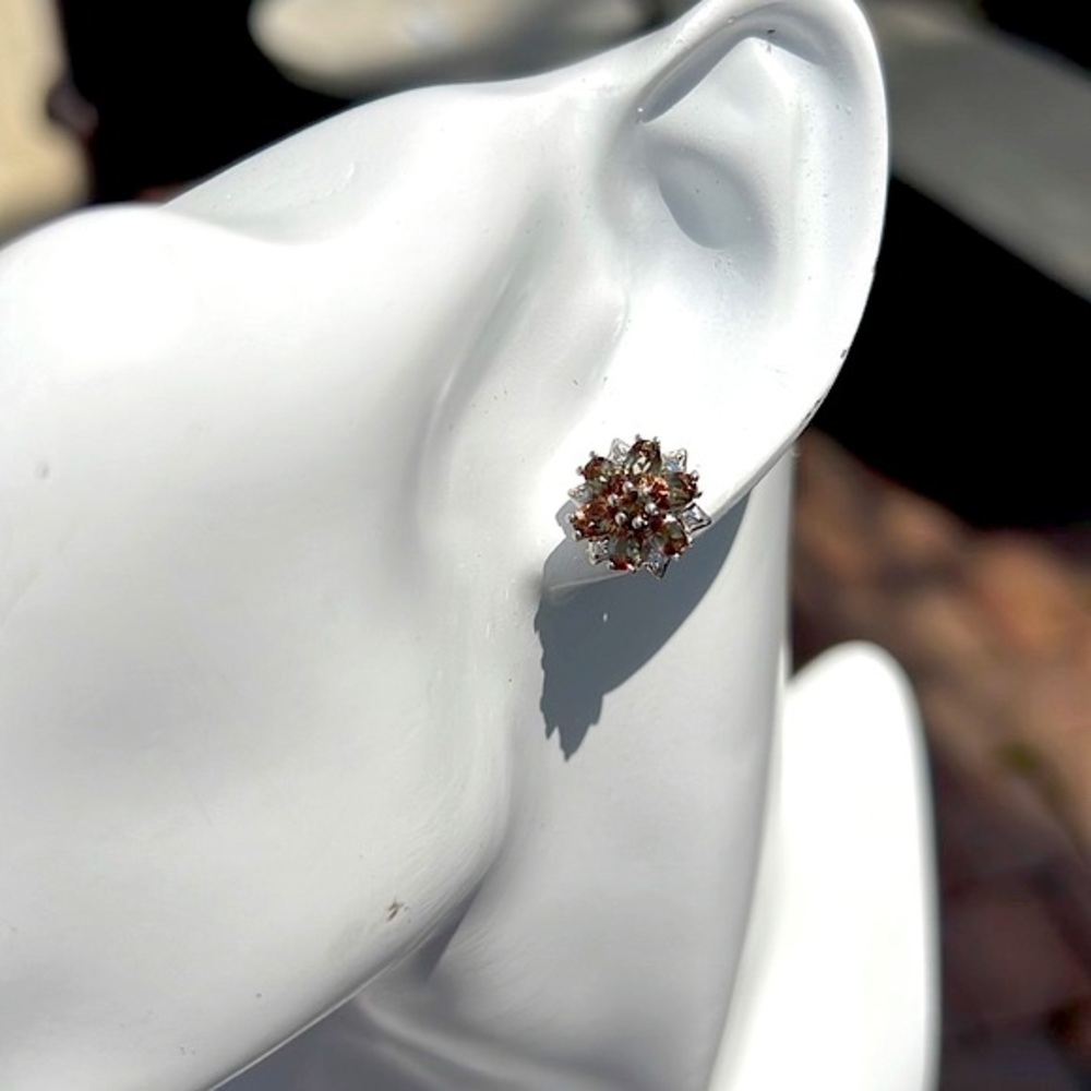 Jenipapo Andalusite Zircon Floral Stud Earrings - Picture 3 of 11